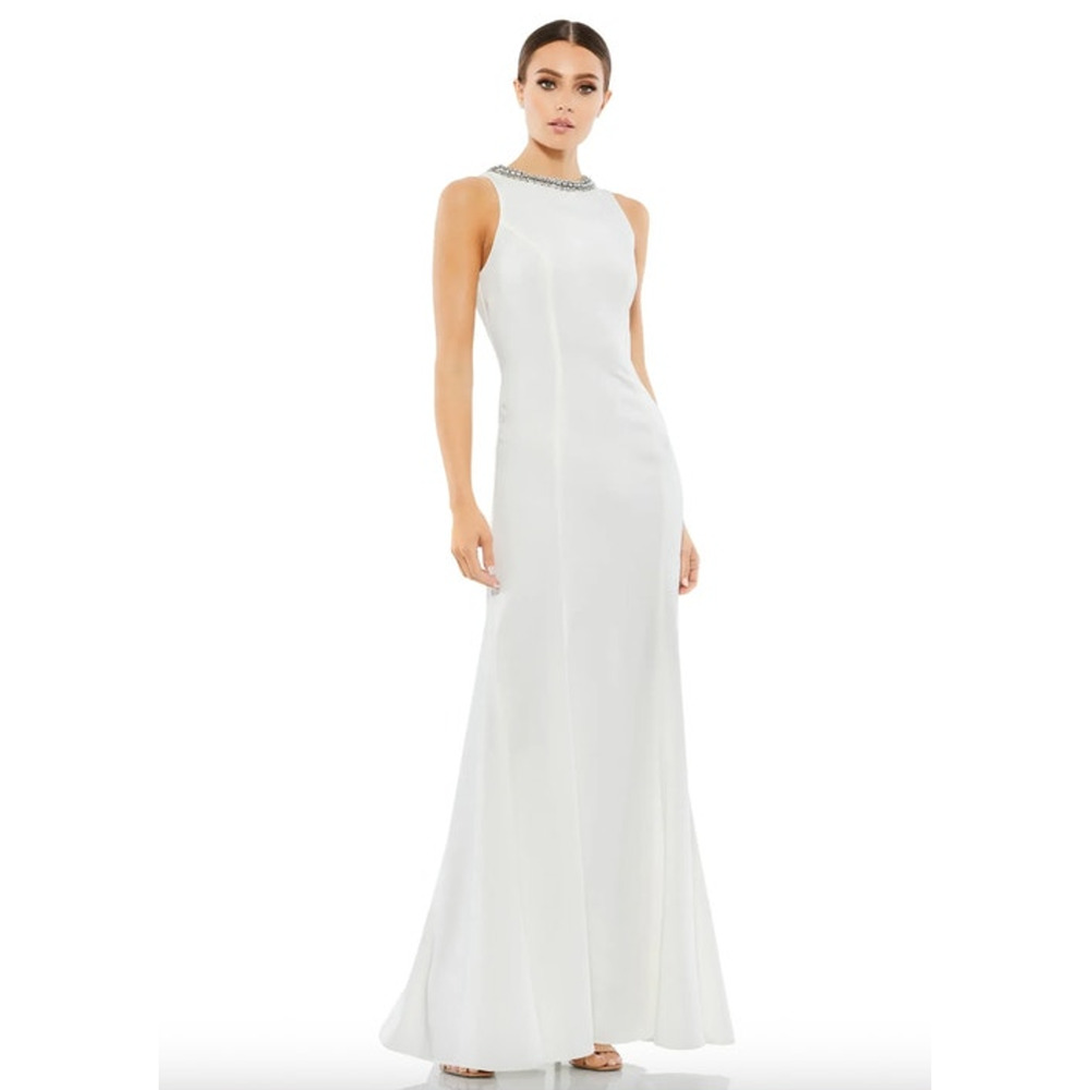 MAC DUGGAL Dress Size 2 Evening Gown NEW White Embellished Neck Trumpet